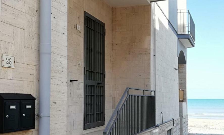 Blue Sea Apartment Torre Canne Exterior foto